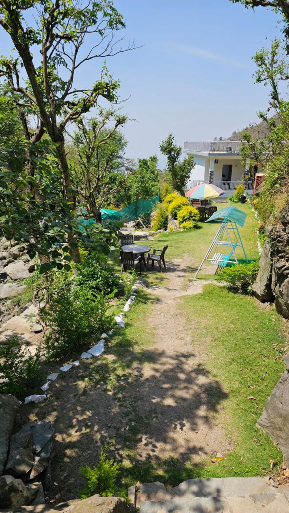 On The Rocks Ξενοδοχείο Kasauli Εξωτερικό φωτογραφία