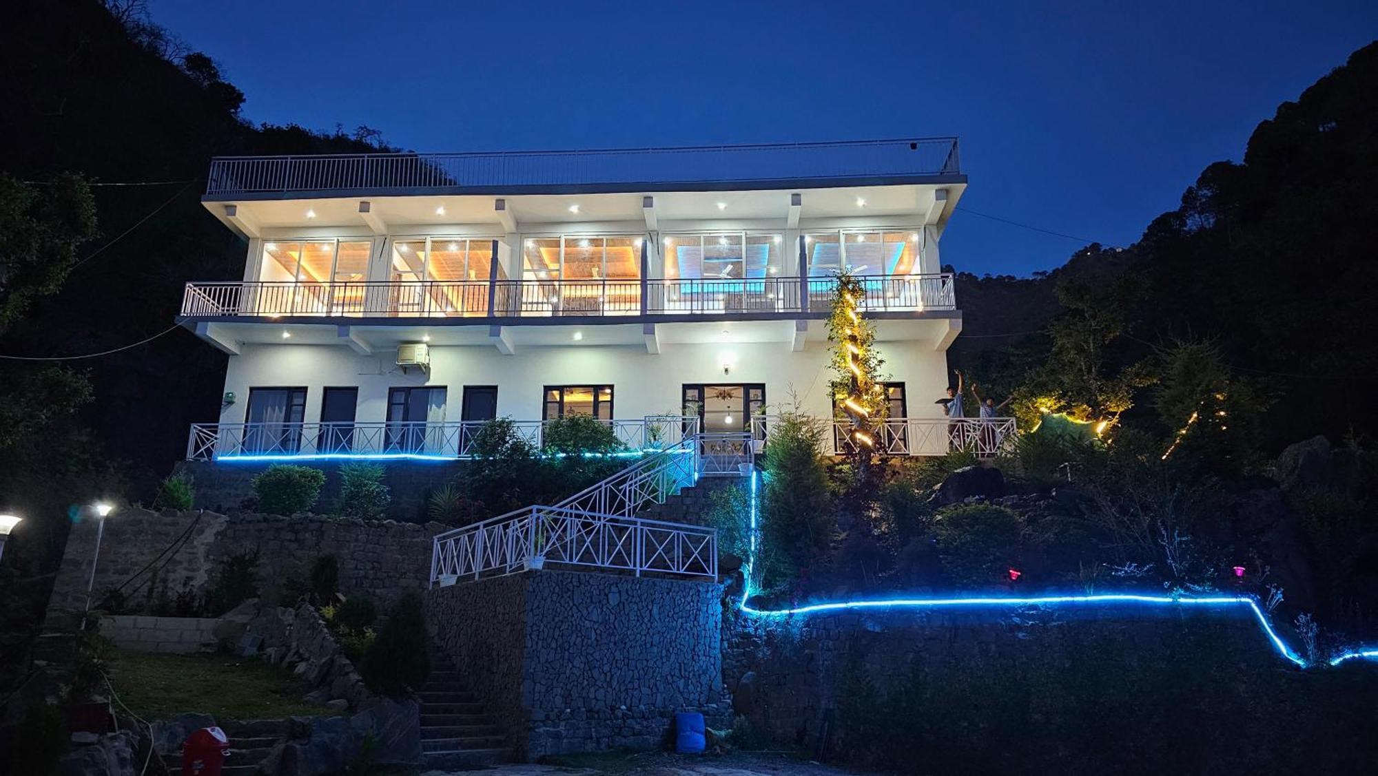 On The Rocks Ξενοδοχείο Kasauli Εξωτερικό φωτογραφία