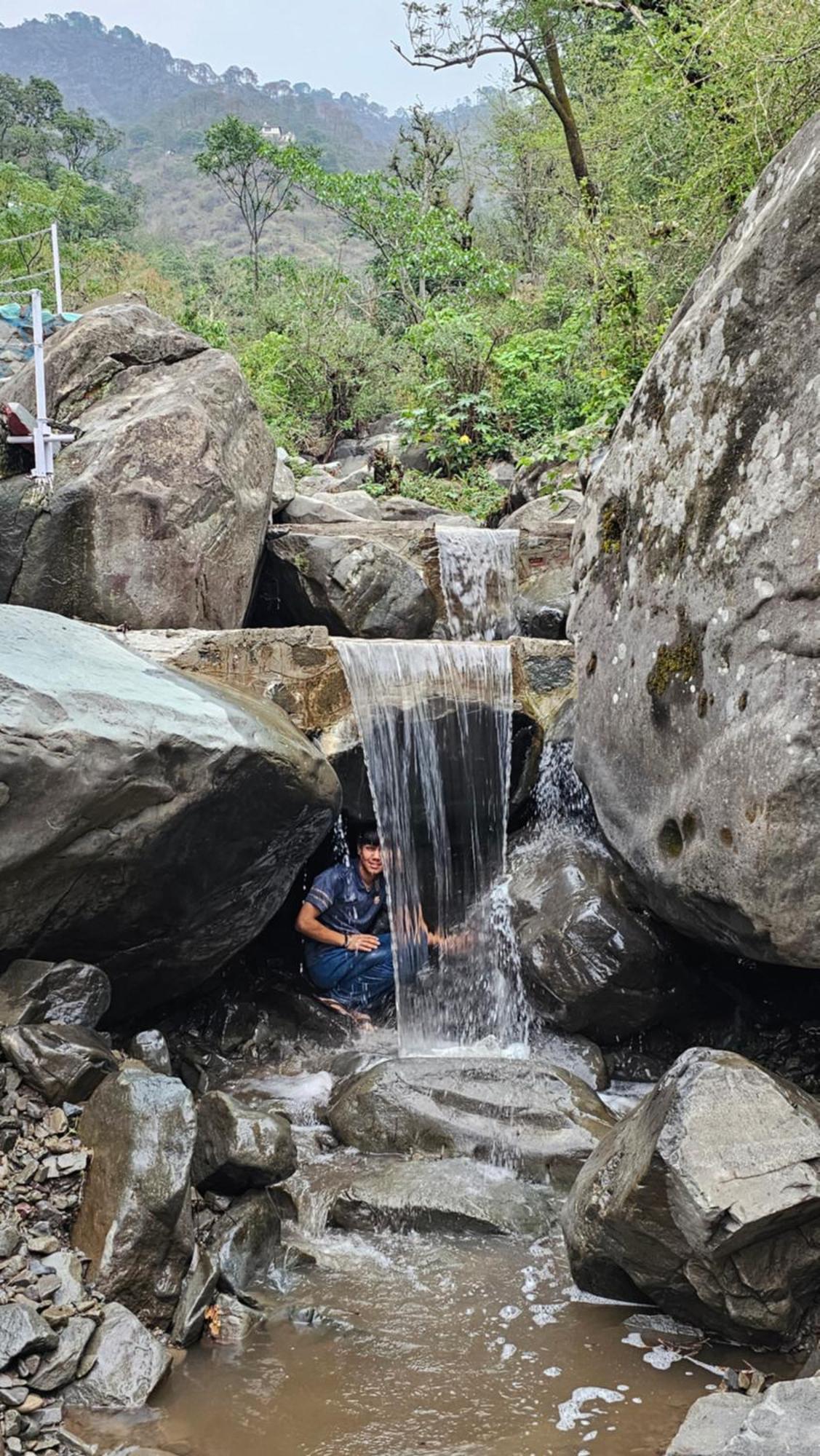 On The Rocks Ξενοδοχείο Kasauli Εξωτερικό φωτογραφία